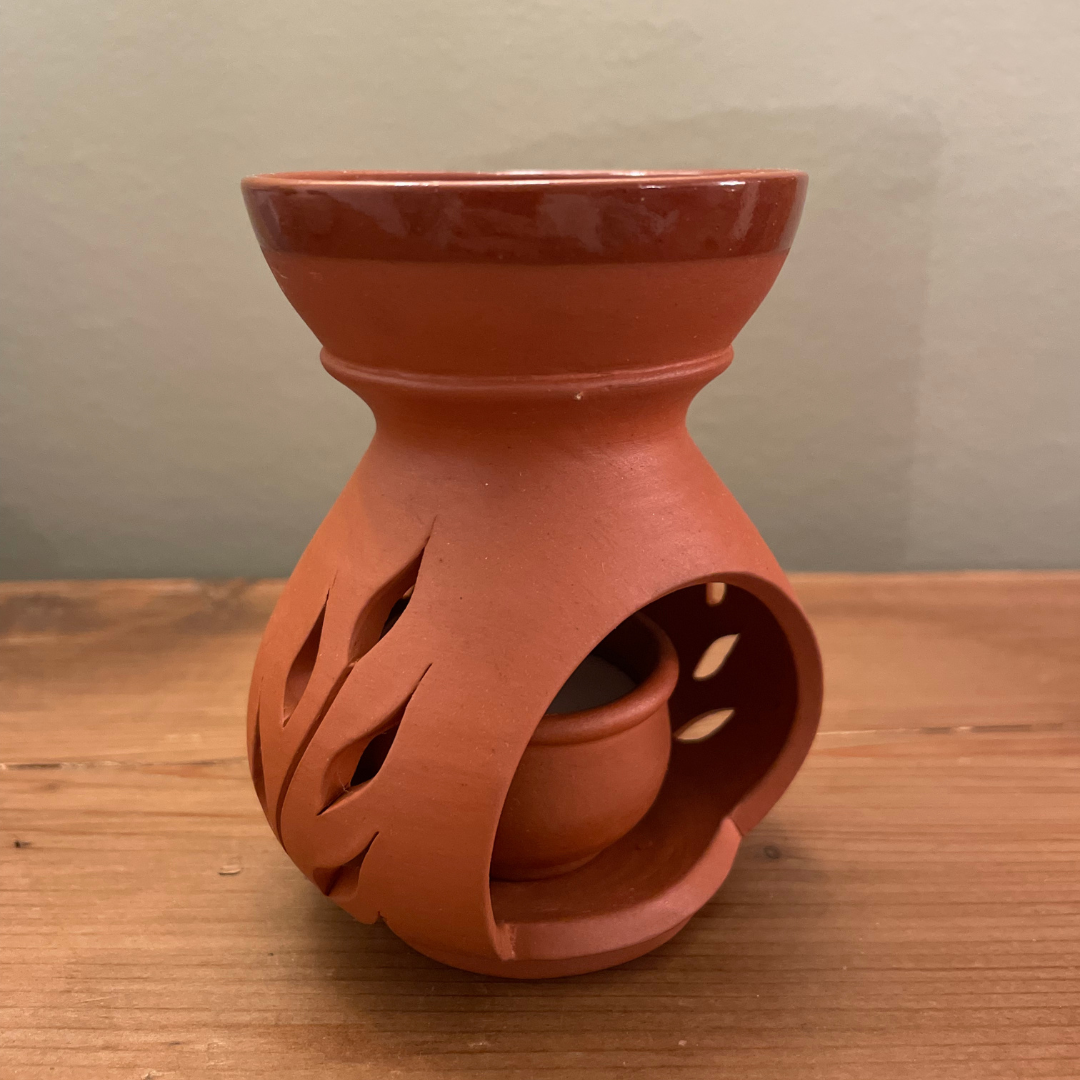 Terracotta Oil Burner Gift Set – Rose Oil & Candle Included