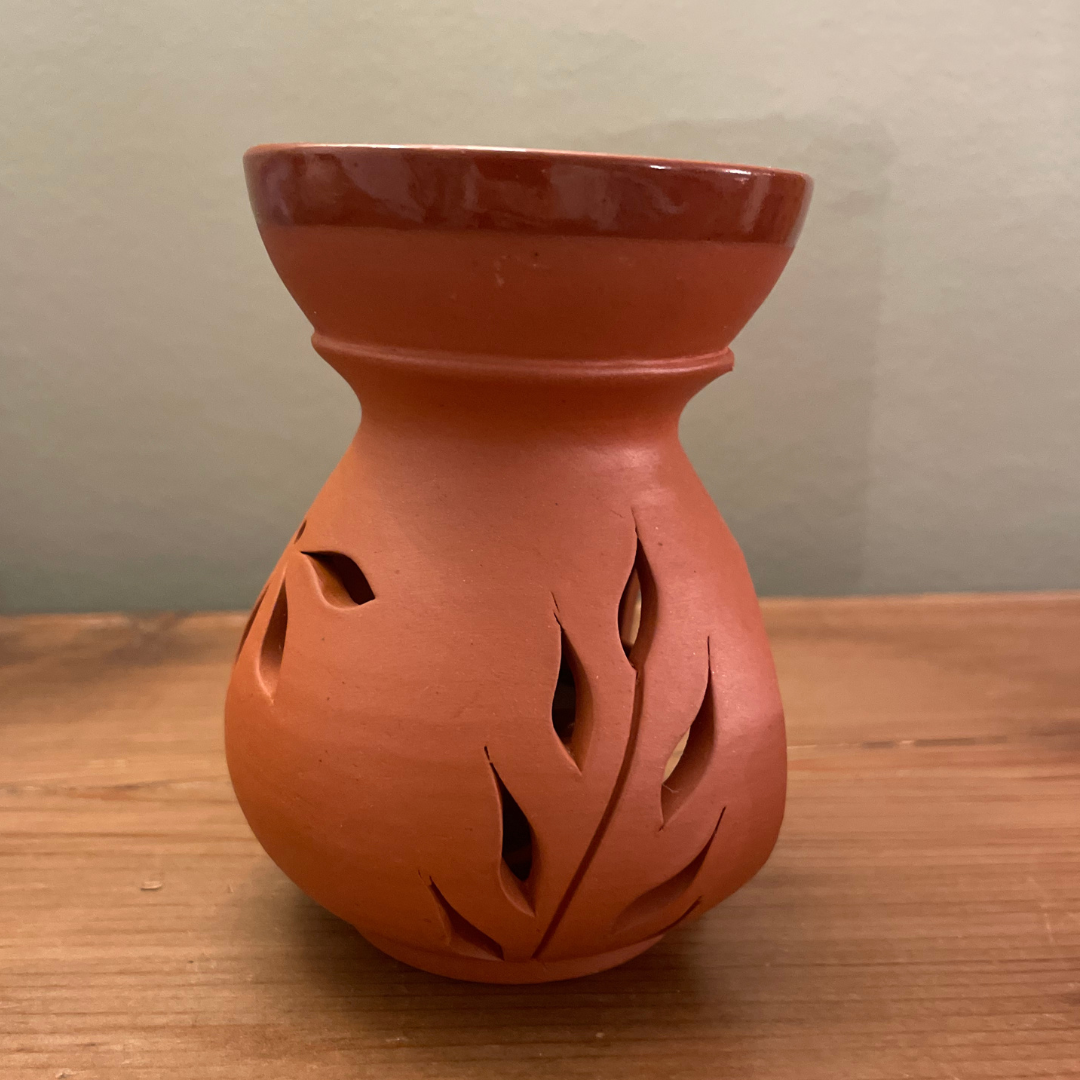 Terracotta Oil Burner Gift Set – Rose Oil & Candle Included