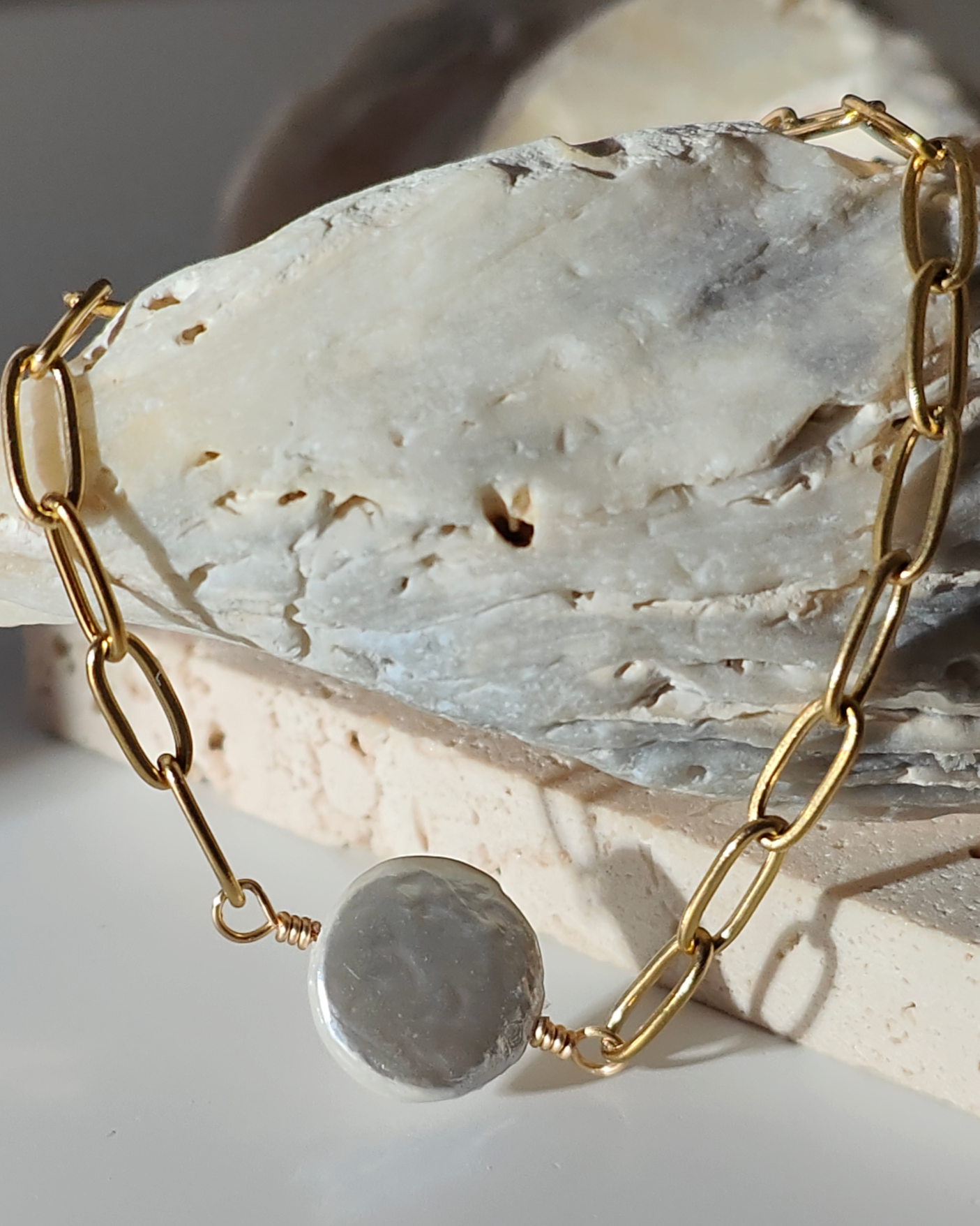 Keshi Pearl Paperclip Chain Bracelet - Benny and Mollie