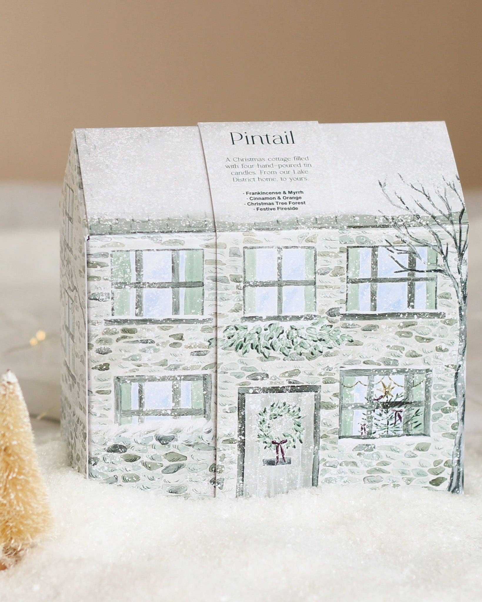 The Holiday Cottage Candle Gift Set Boxed
