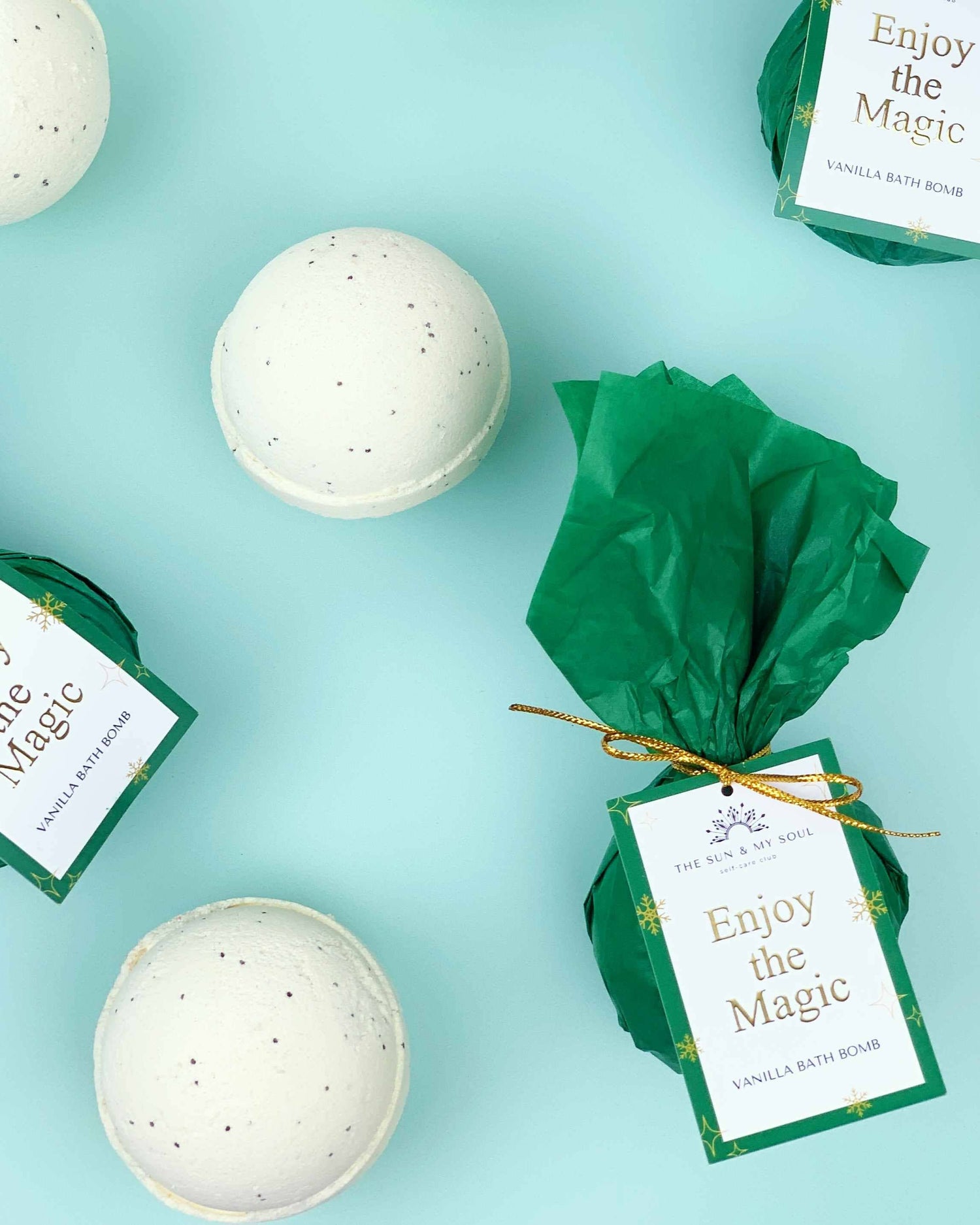 Vanilla Scented Luxury Enjoy the Magic Christmas Bath Bomb Collection