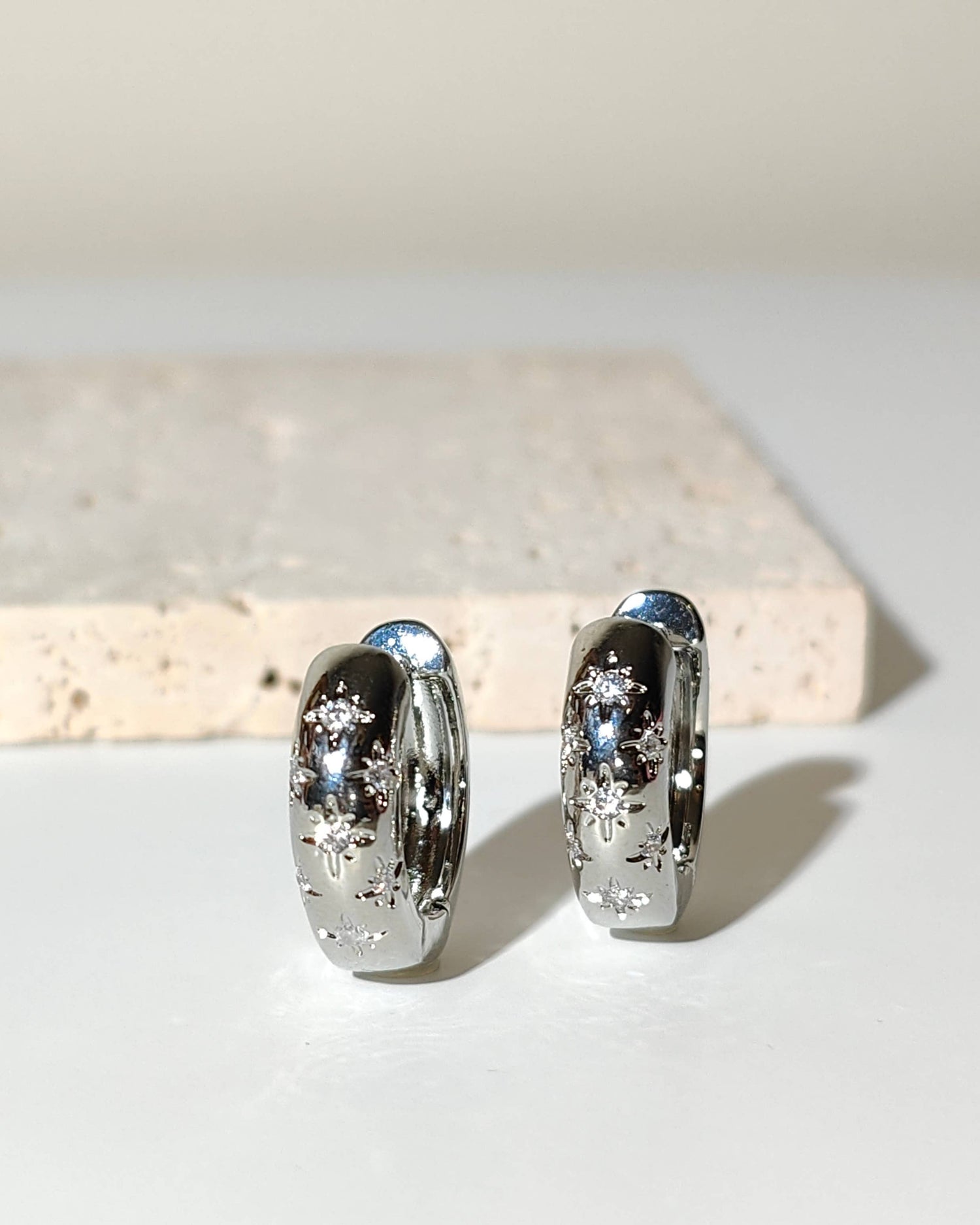 Chunky Star Hoop Earrings - Benny and Mollie