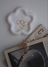 Daisy Flower tray - Benny and Mollie