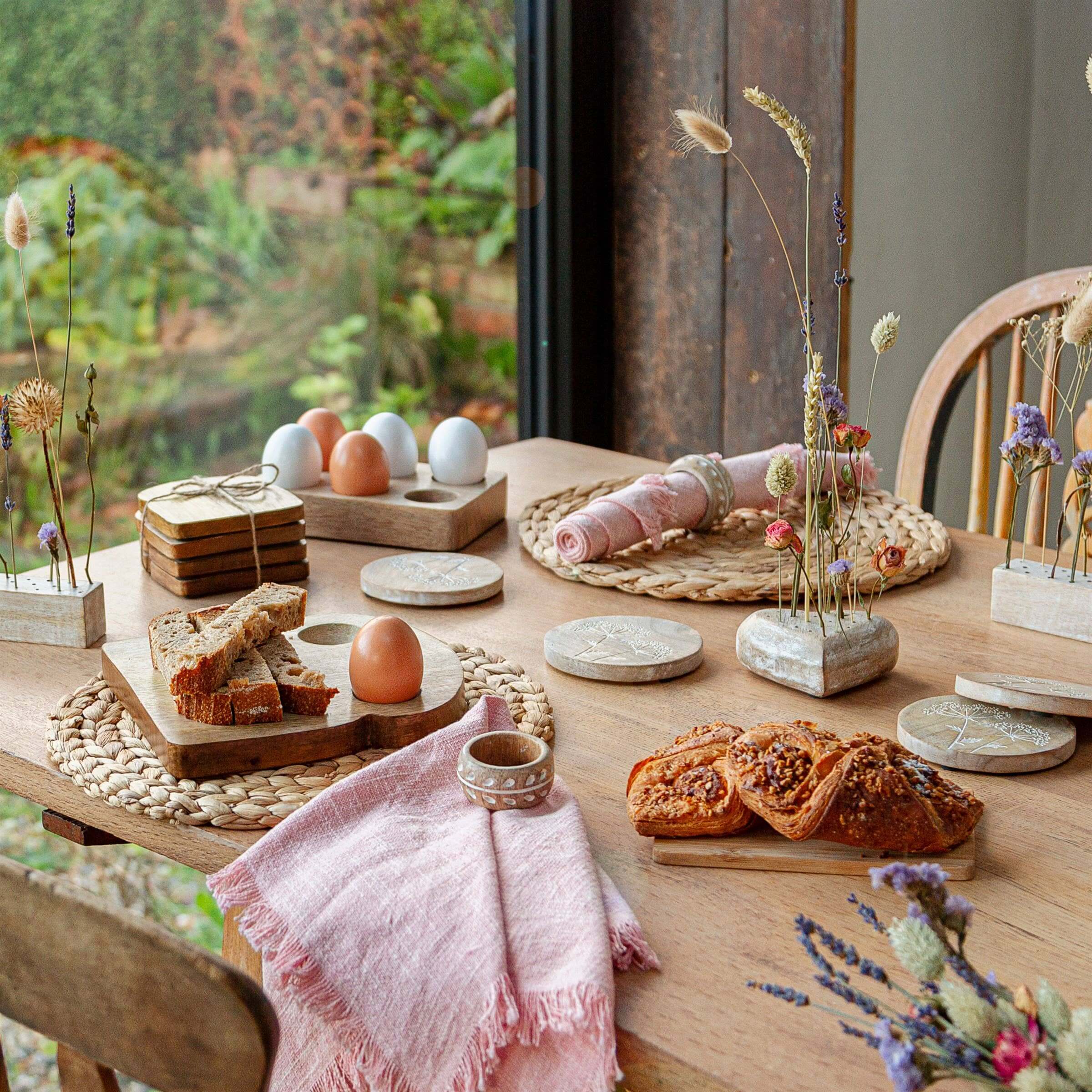 Water Hyacinth Placemat - Benny and Mollie