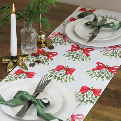 Cream Bows Table Runner