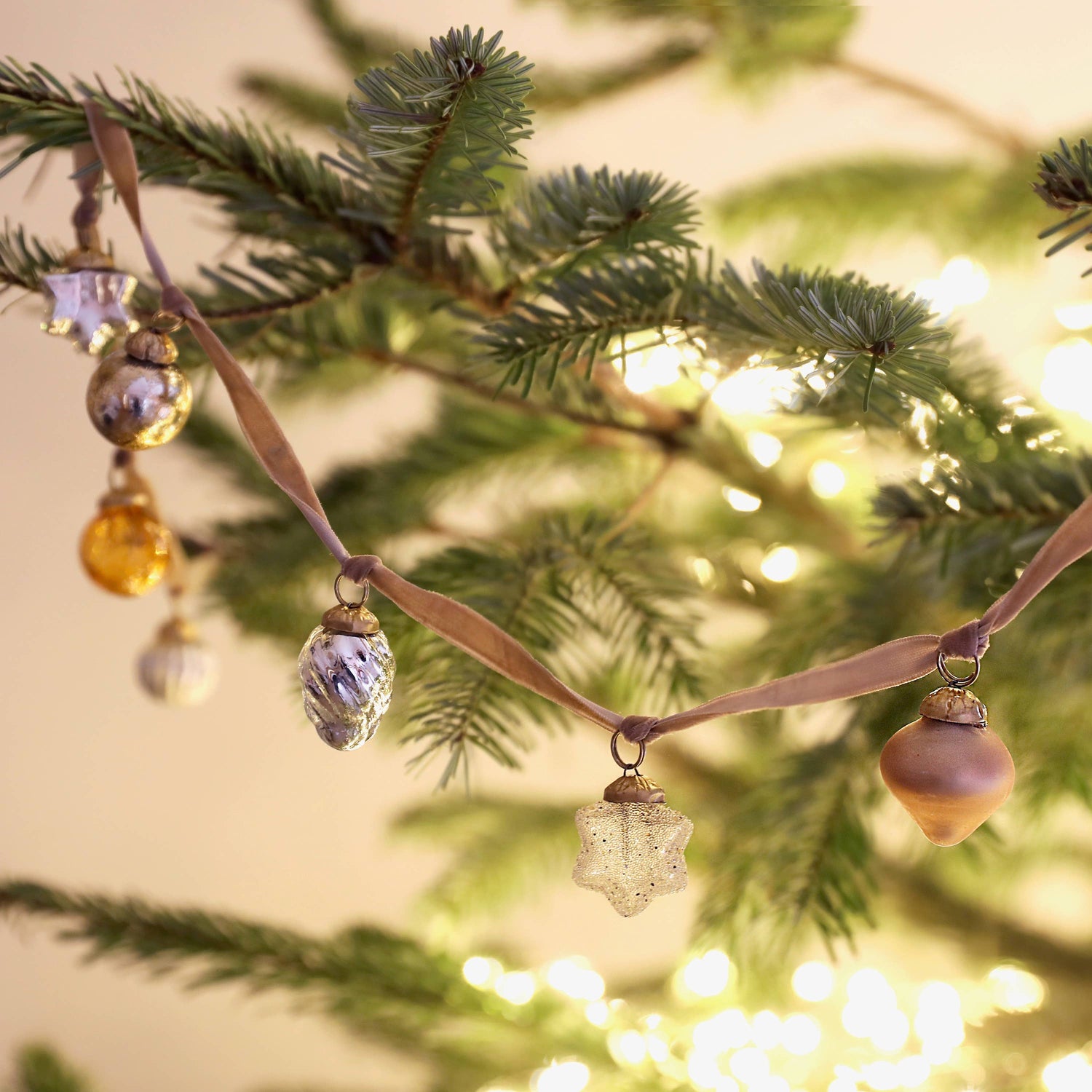 Neutral Mini Bauble Garland