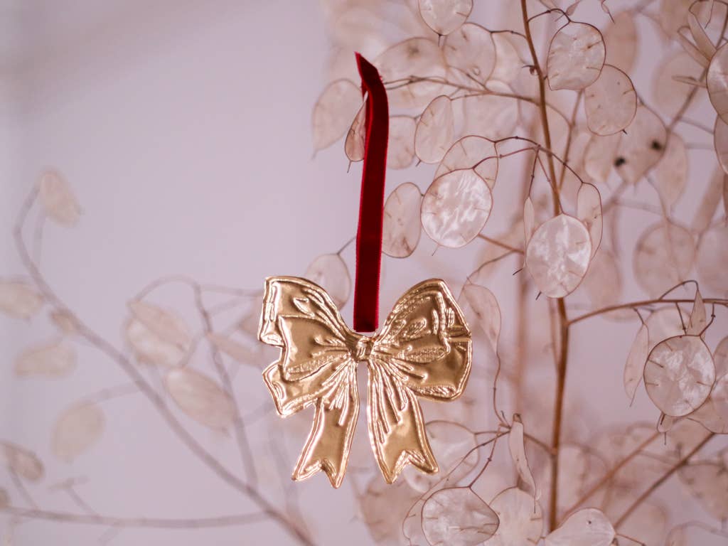 Tin Embossing Bow Ornament with Ribbon