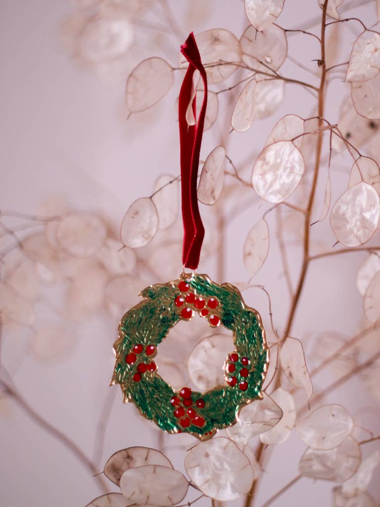 Tin Embossing Wreath Ornament with Ribbon