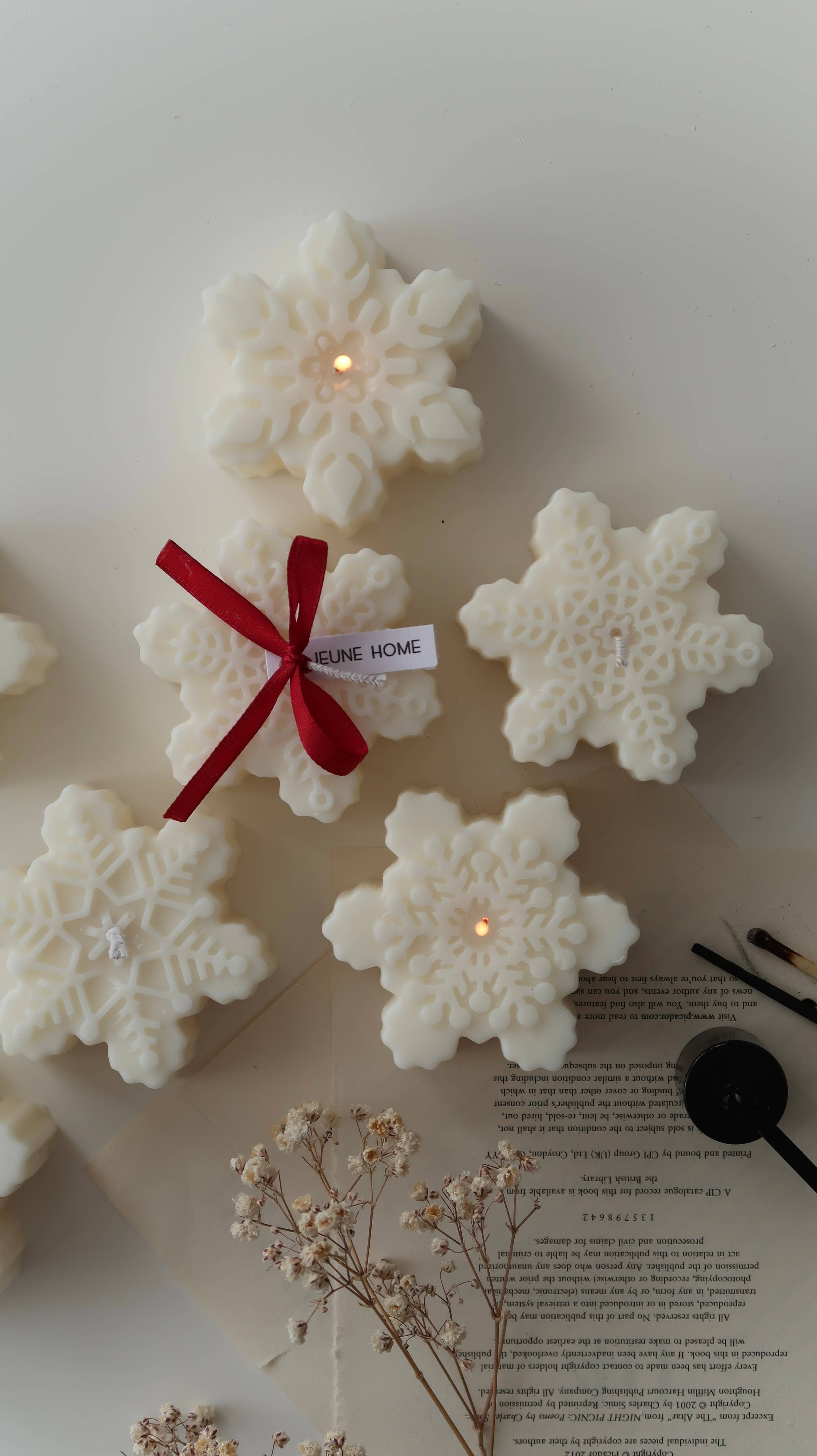 Scented Snowflake Candle