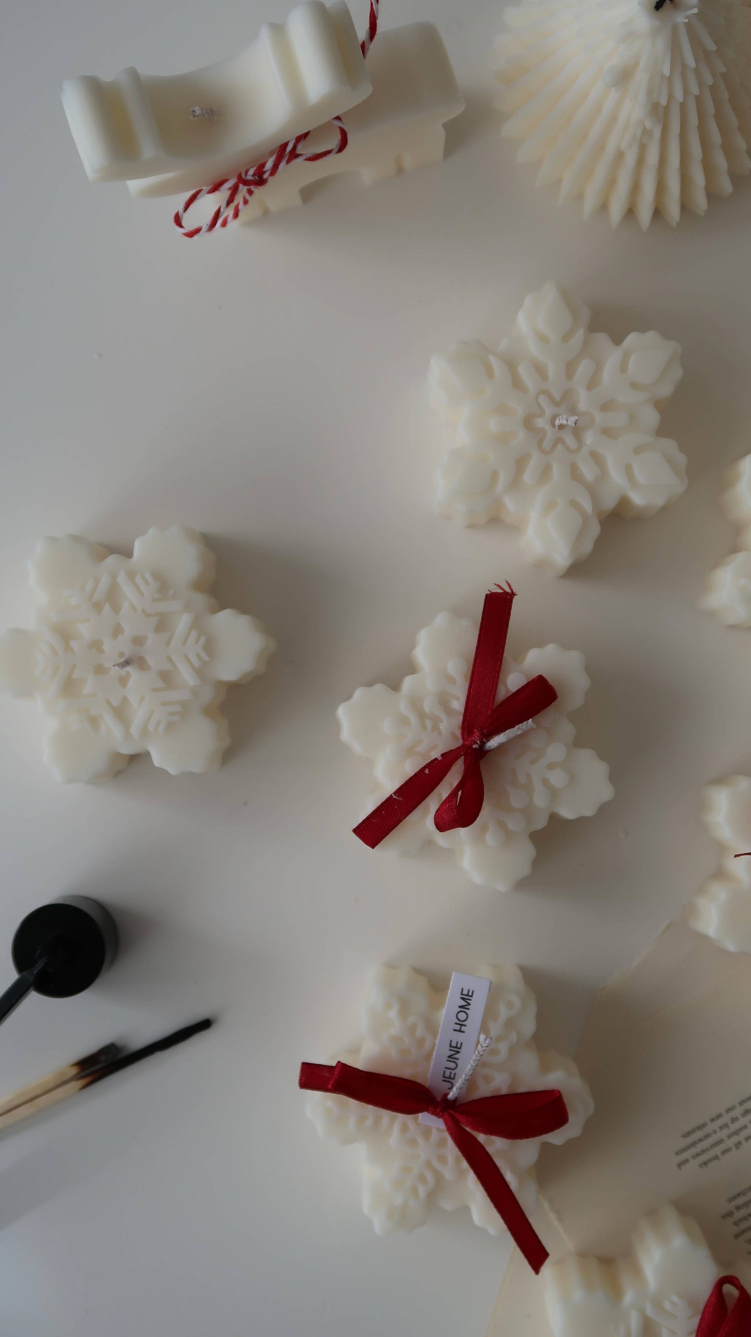 Scented Snowflake Candle