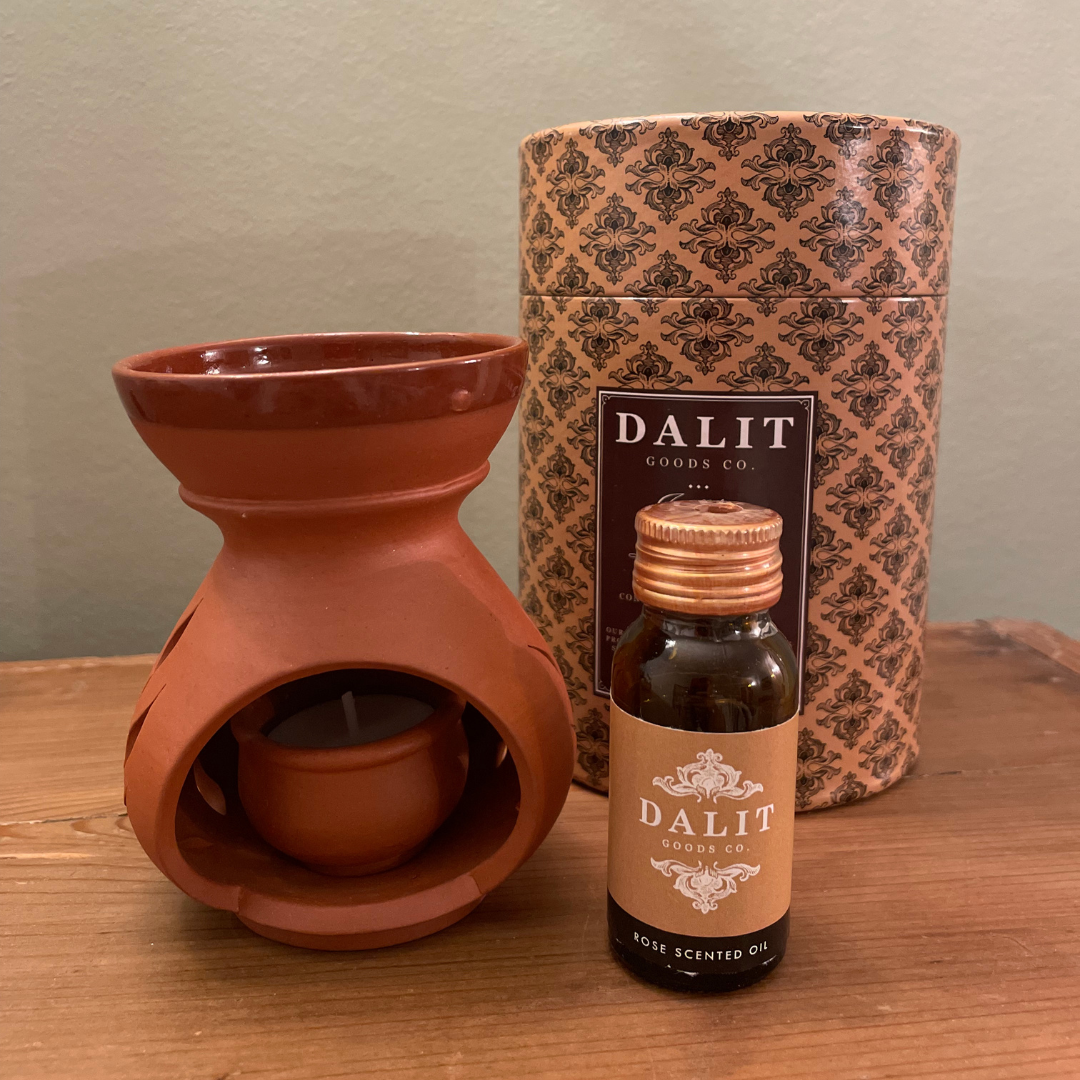 Terracotta Oil Burner Gift Set – Rose Oil &amp; Candle Included