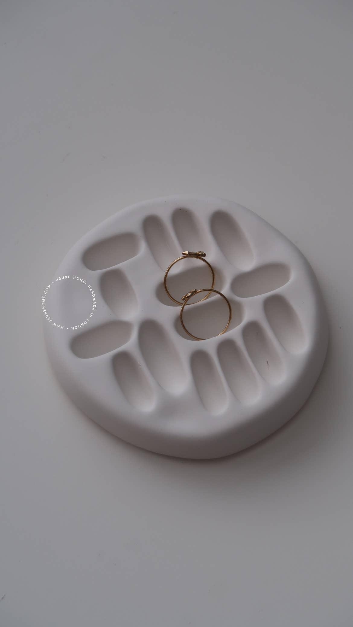 Mizu Organic Ring Holder - Benny and Mollie