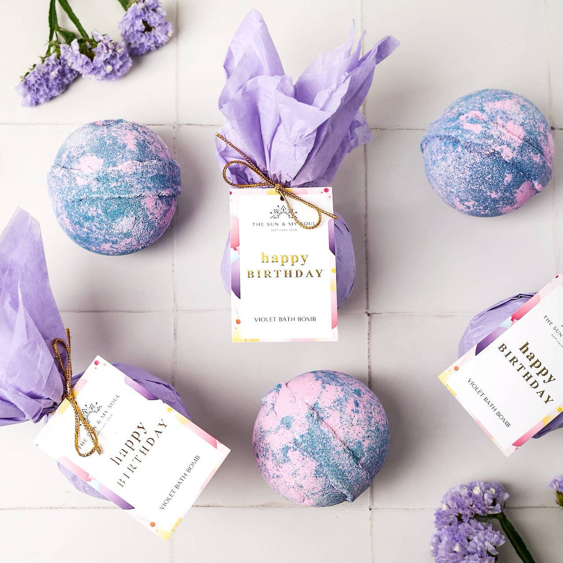 Violet Scented Luxury Birthday Bath Bomb
