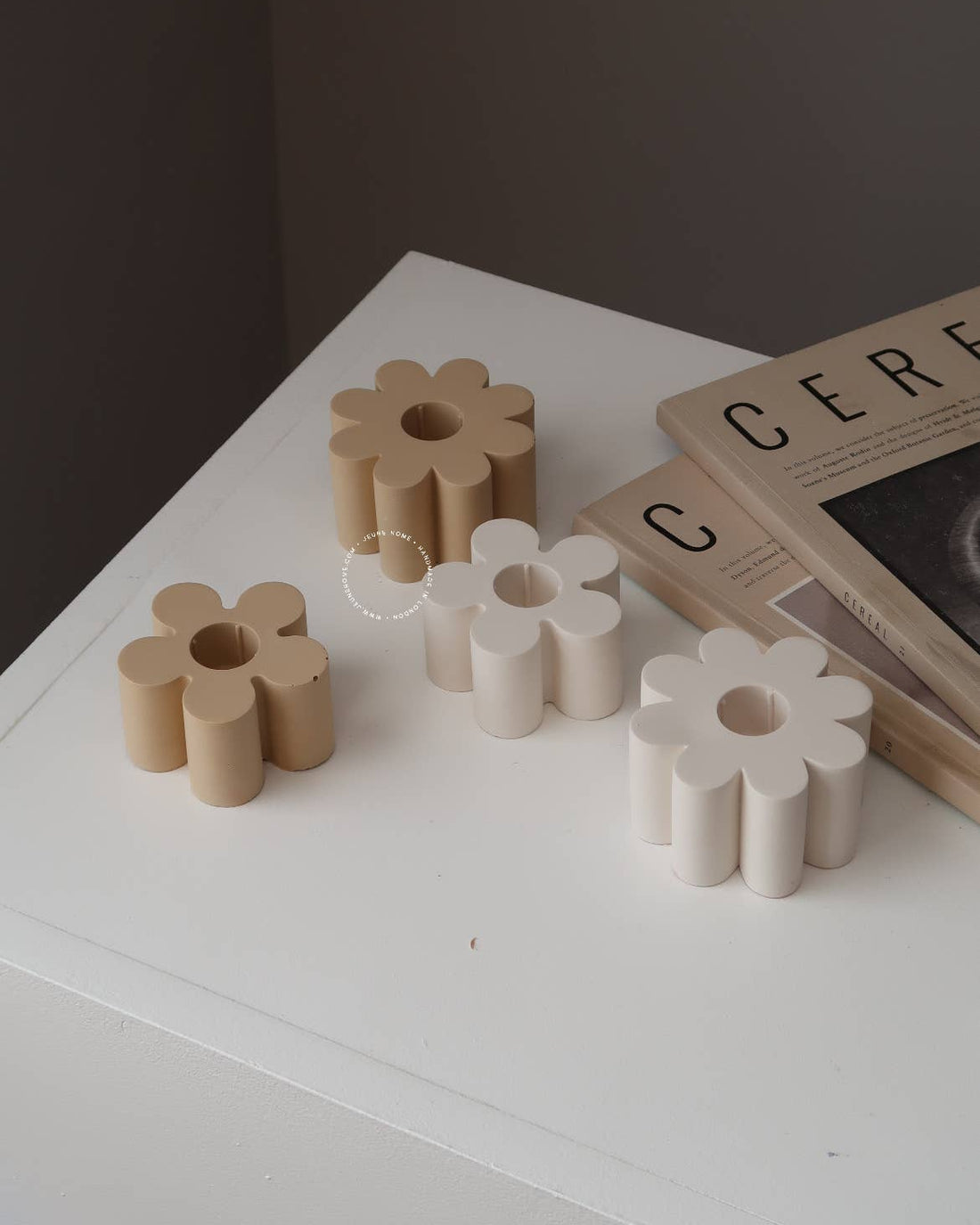 Flower Taper Candle Holder - Benny and Mollie