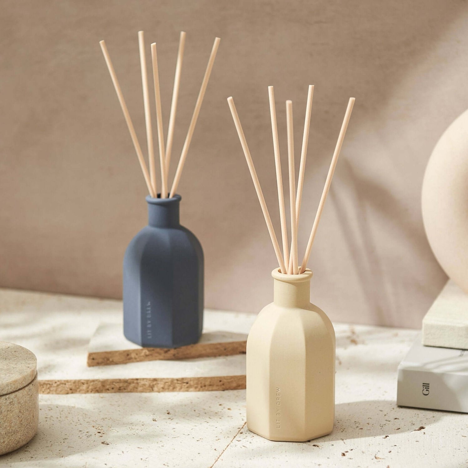 Beige Myrrh &amp; Tonka Ceramic Reed Diffuser - Benny and Mollie