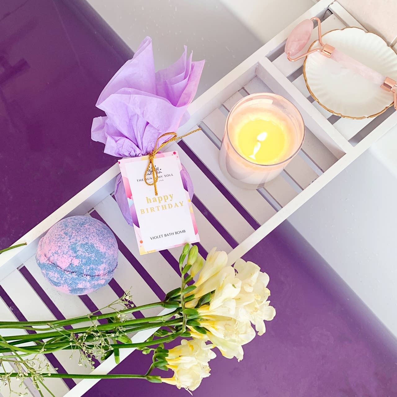 Luxury Happy Birthday Bath Bomb | Violet Scent