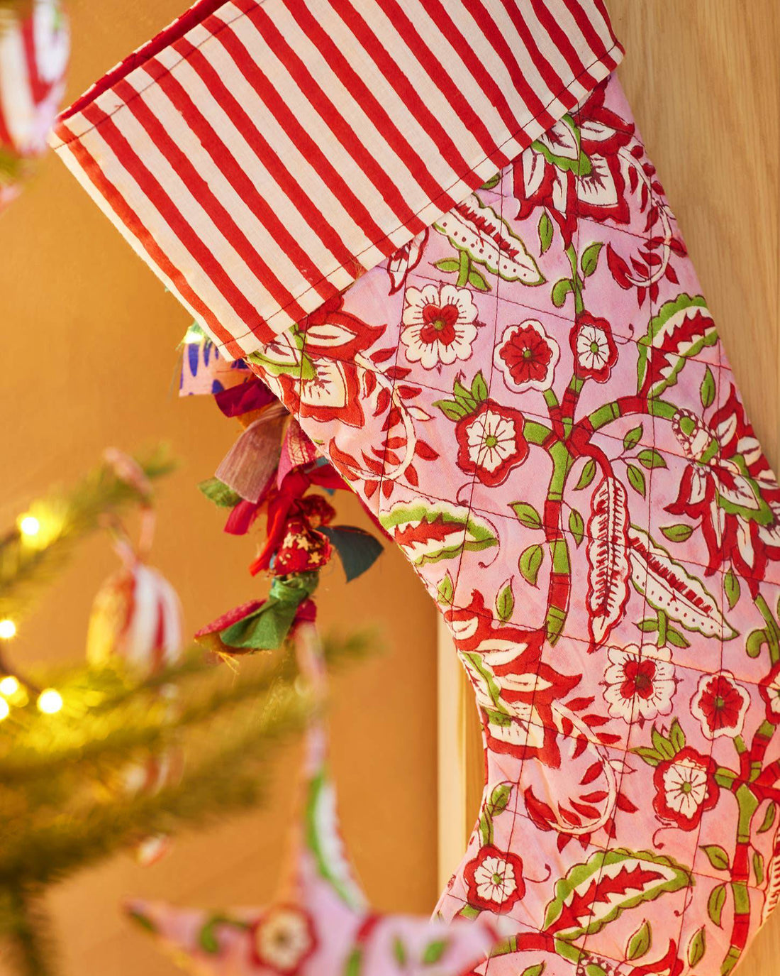 Close up Arana Floral Block Print Stocking