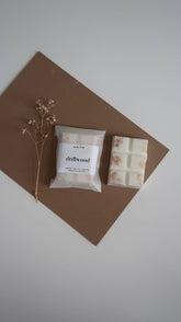 Scented Botanical Wax Melts - Benny and Mollie