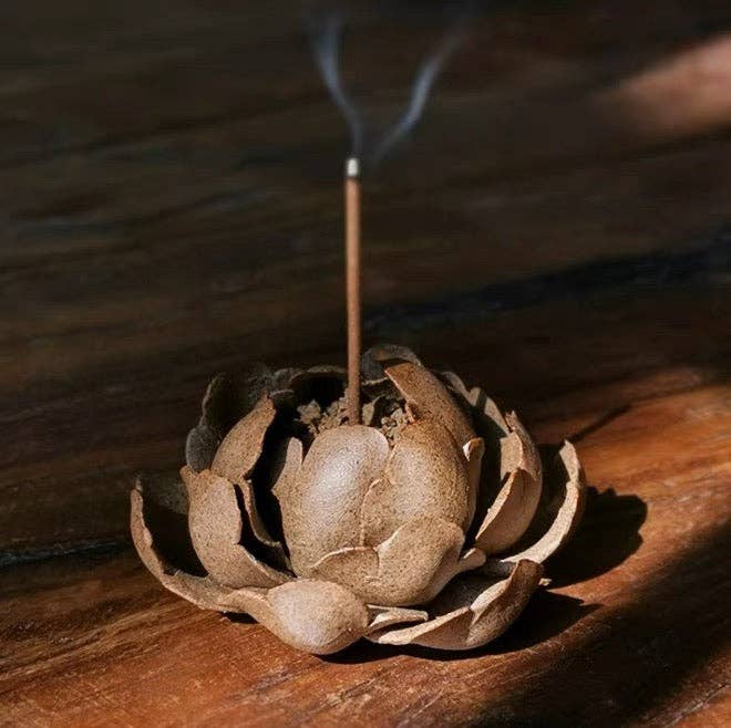 Handmade Brown Lotus Incense Holder - Benny and Mollie